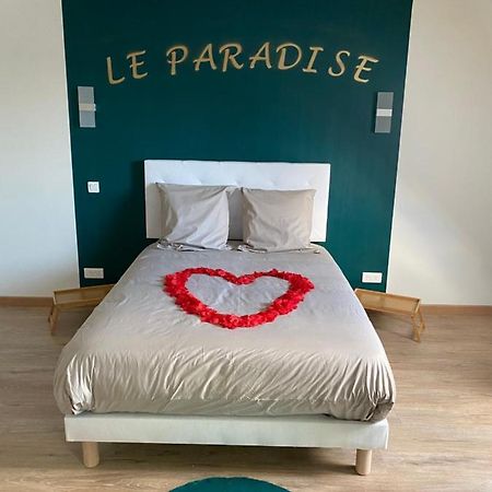 Le Paradise Ville-le-Marclet Esterno foto